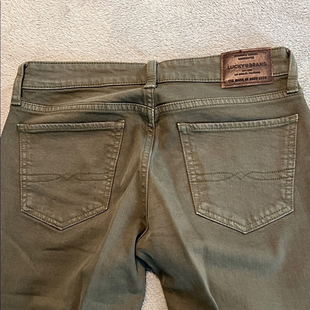 Lucky Brand Women's Sweet Straight Leg Jeans